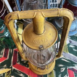 画像2: 希少品！40's〜50's デイツDIETZ 黄色ランタン　USA製アンティーク　　ヴィンテージ雑貨/30's40's古道具ガレージ西海岸キャンプcoleman古着