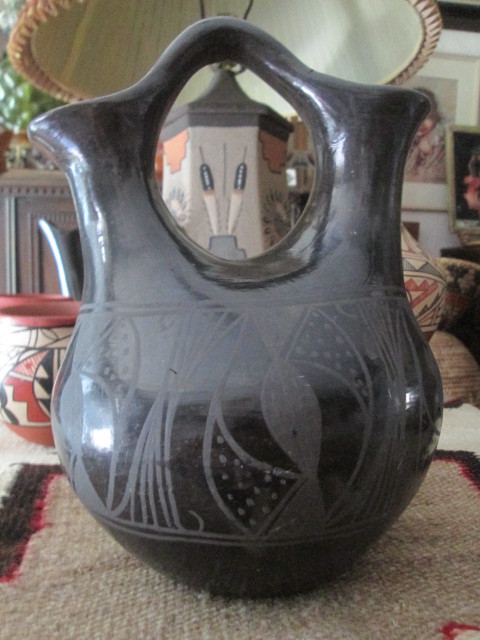 画像1: ■Very old ネイティブアメリカン ポタリー壷（66)*black on black native pottery