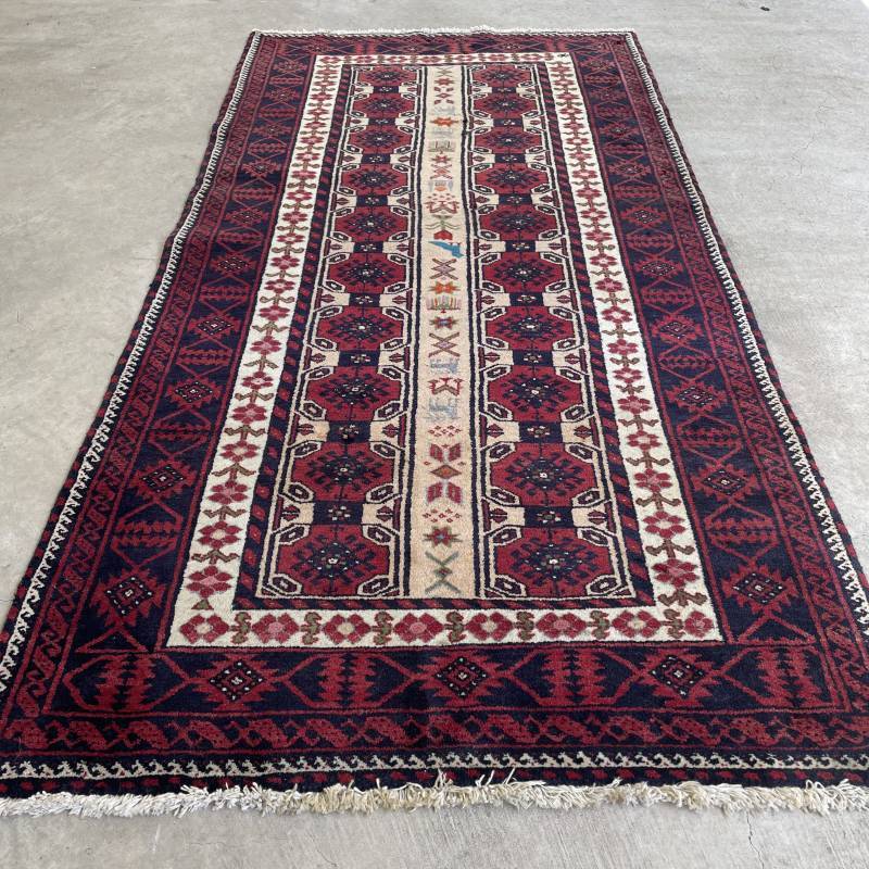 貴重！イラン産 素敵な花柄のペルシャ絨毯 ヴィンテージラグ/USA